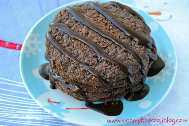 Vegan Chocolate Peppermint Cookie Pancakes 1
