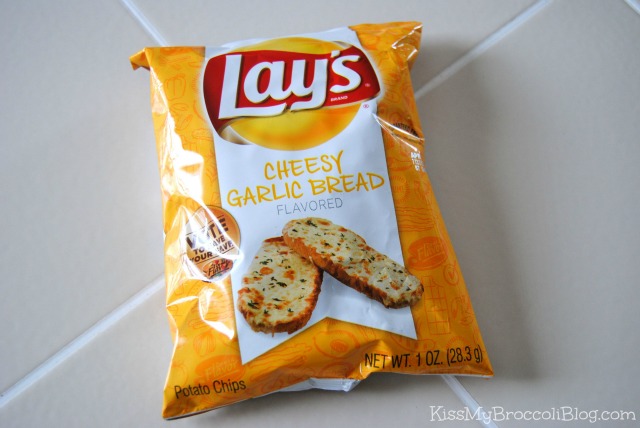 Cheesy Garlic Bread Lay's