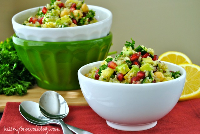 Nothing beats the balance of this bowl...healthy fats, plant-based proteins, and ZERO sugar! Start your year off RIGHT with this Detox Quinoa Salad from www.kissmybroccoliblog.com!