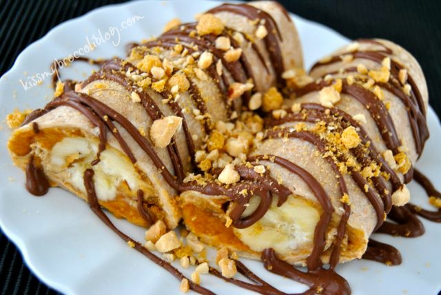 Peanut Butter Pumpkin Banana Wrap - Is it dessert or BREAKFAST I'll let you decide! www.kissmybroccoliblog.com