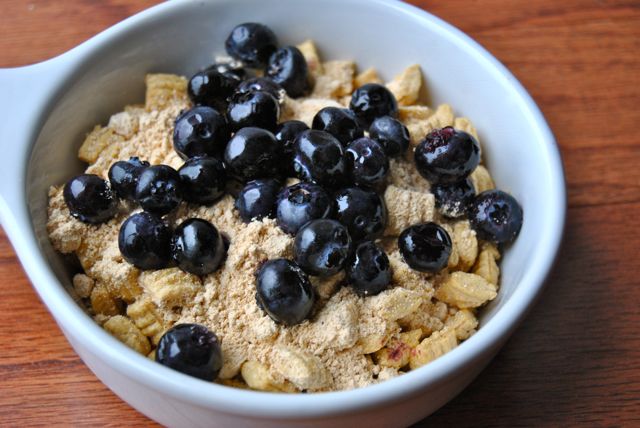 Cereal + Peanut Flour + Blueberries