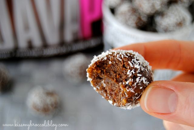 JAVAPRO - No-Bake Protein BUZZ Bites - Made with almond butter and REAL coffee protein powder!.jpg