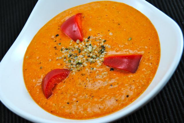 Laura's Raw Red Pepper Soup