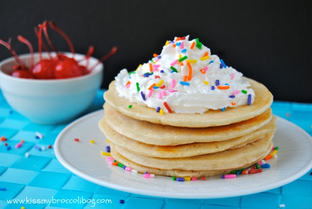 Celebrate your birthday EVERY day with these easy to make Birthday Cake Protein Pancakes! www.kissmybroccoliblog.com