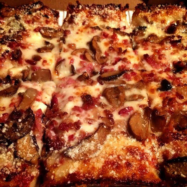 Pizza - Bacon Mushroom & Feta