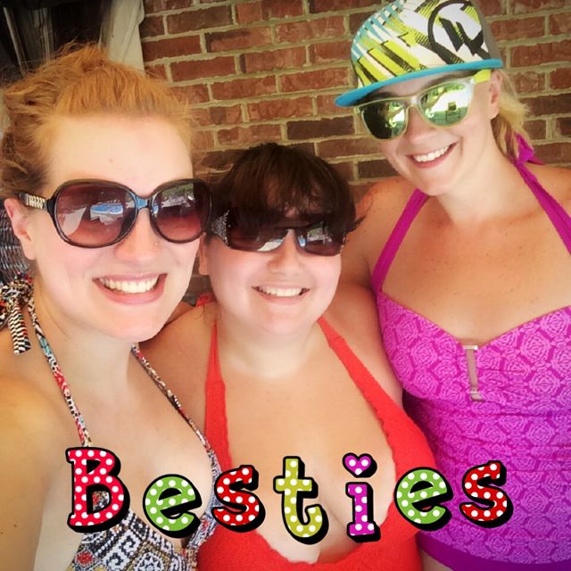 Summer Selfie with the Besties