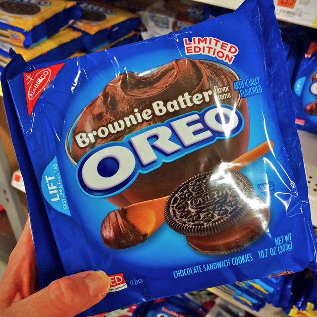 Brownie Batter Limited Edition Oreos